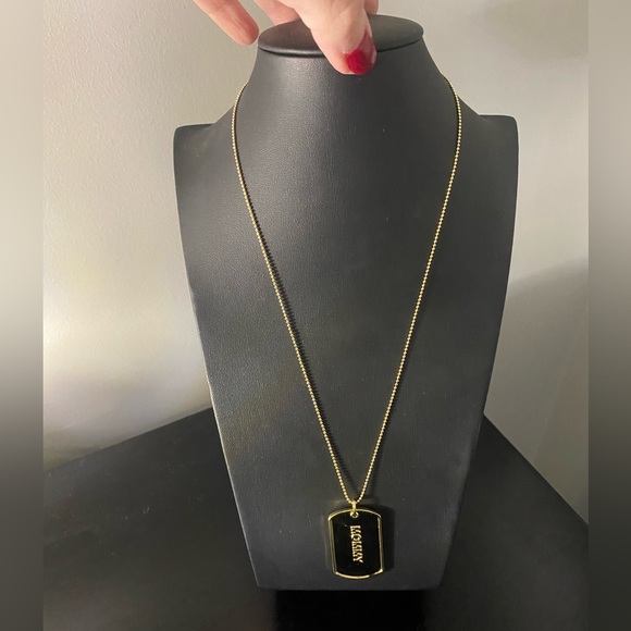 Uncommon James! “Mommy” Dog Tag Inspired Gold Necklace NWT! - Picture 6 of 8